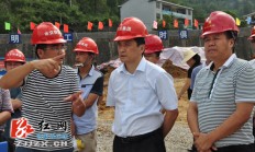 许显辉到桑植县调研经济社会发展和重点工程建设情况