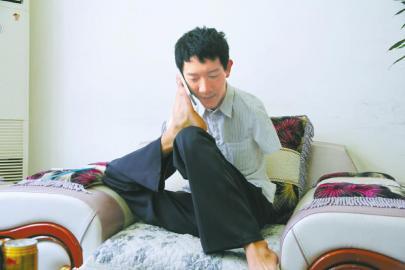无臂考生被川大录取 川大：为其改造床铺(图)